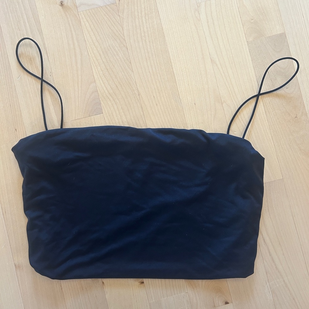 Cropped Bladk Tank
